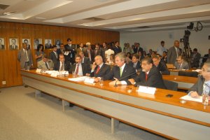 2011 - Comissão Mista de Inteligência